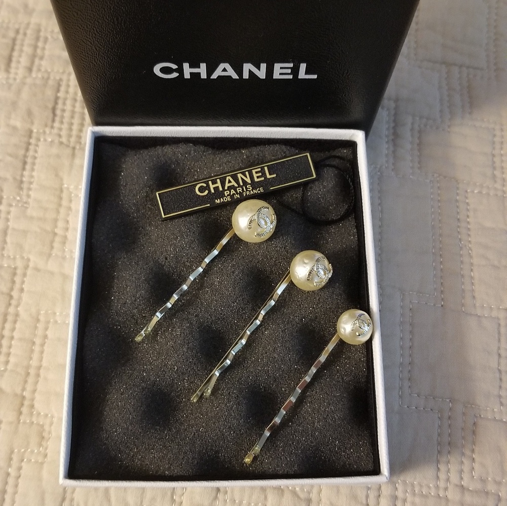 Chanel set of hair pins